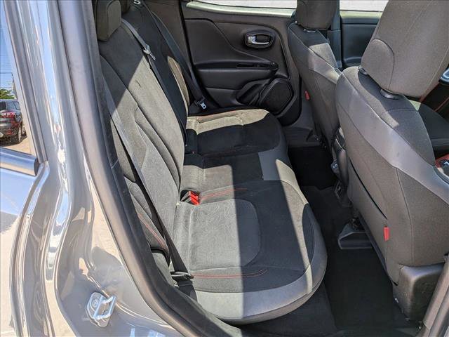Used 2019 Jeep Renegade Trailhawk w/ Cold Weather Group II AWD/4WD image 22