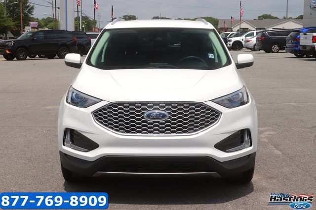 Certified 2024 Ford Edge SEL w/ Convenience Package AWD/4WD image 2