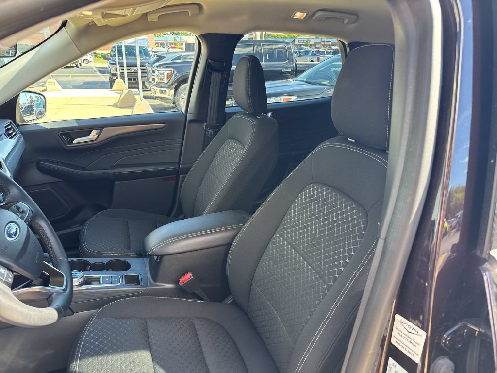 Certified 2023 Ford Escape Active w/ Tech Pack #2 AWD/4WD image 9