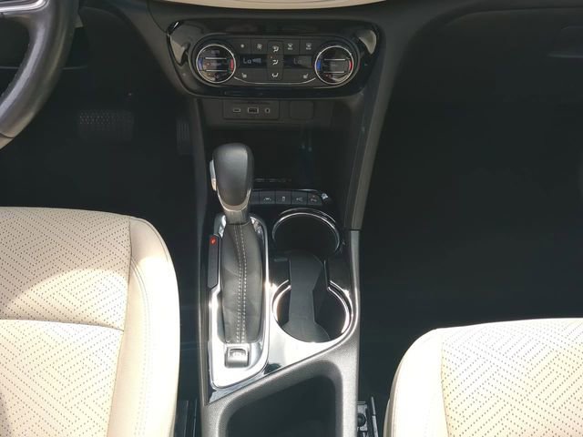 Used 2020 Buick Encore GX Essence w/ Experience Buick Package FWD image 20