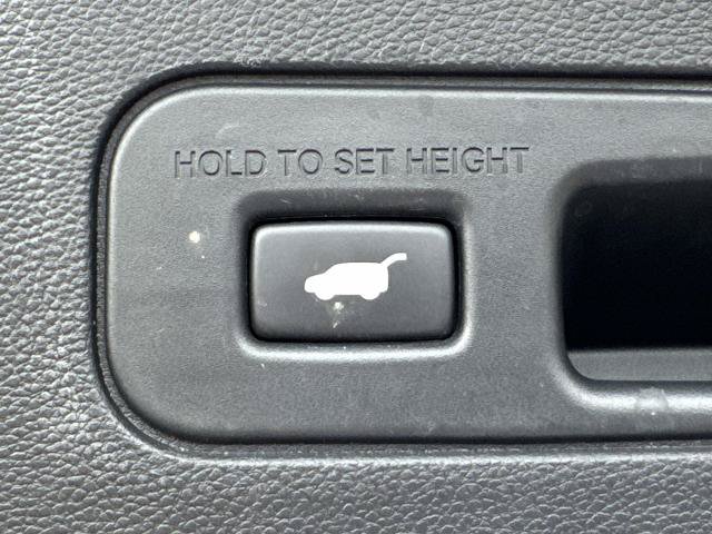 Used 2023 Acura MDX SH-AWD w/ Advance Package image 15