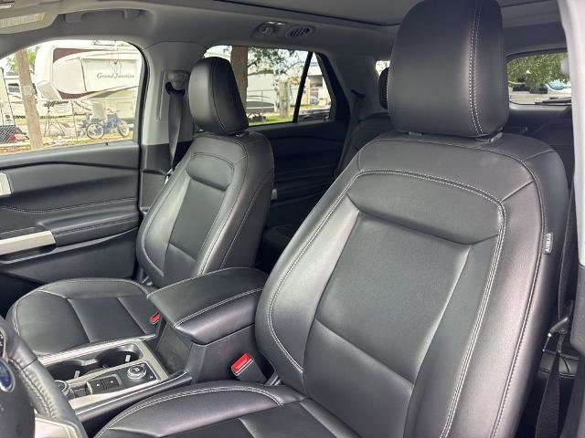 Certified 2023 Ford Explorer XLT w/ Equipment Group 202A AWD/4WD image 10