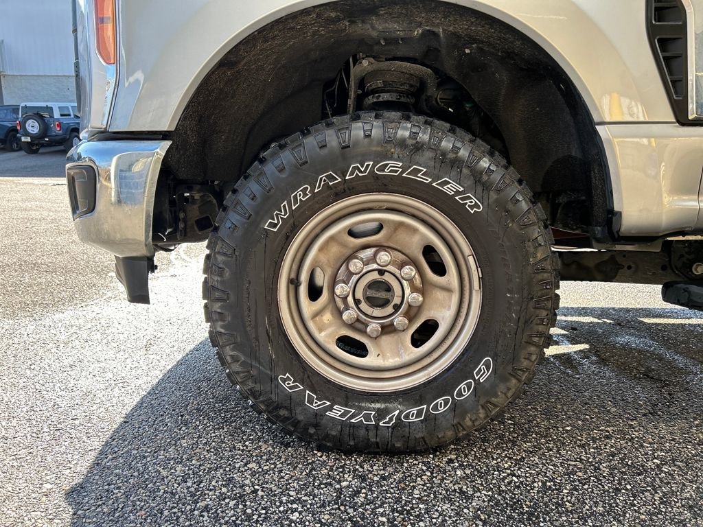 Certified 2023 Ford F350 XL w/ XL Off-Road Package image 7