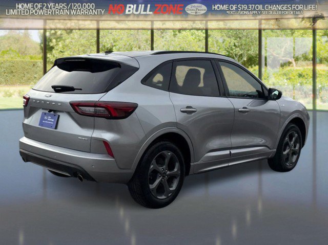 Certified 2024 Ford Escape ST-Line w/ Tech Pack #1 AWD/4WD image 5