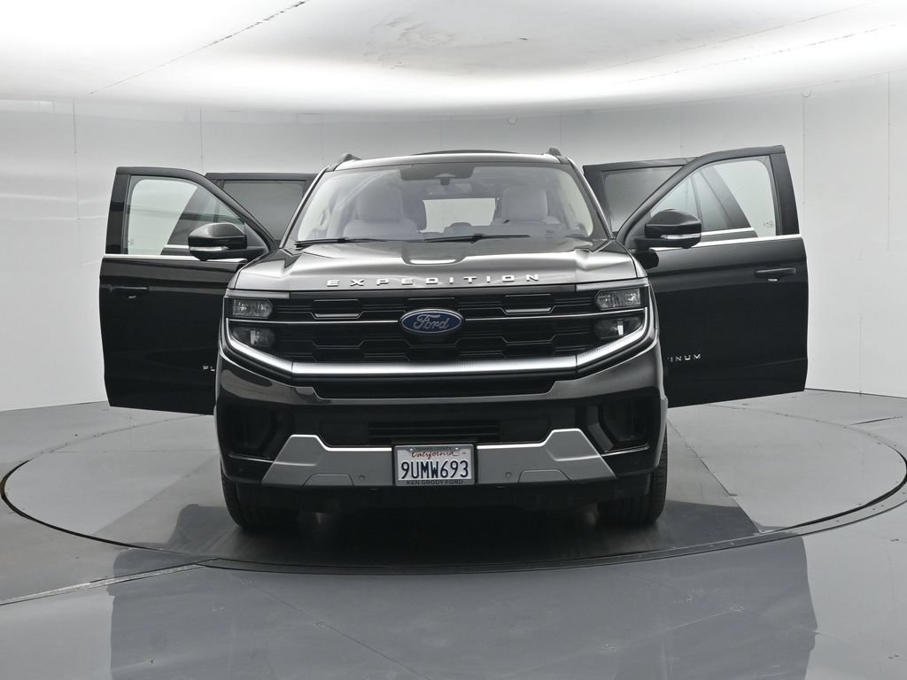 Certified 2025 Ford Expedition Max Platinum w/ Driver's Package AWD/4WD image 38
