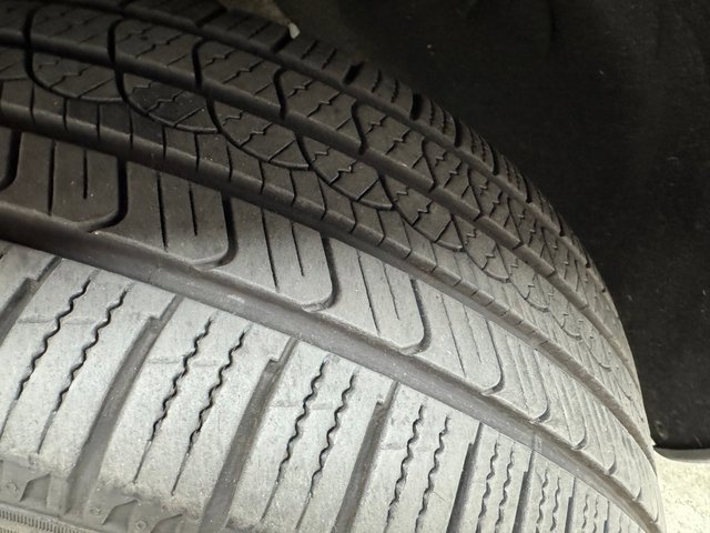 Used 2023 Chevrolet Traverse RS image 29