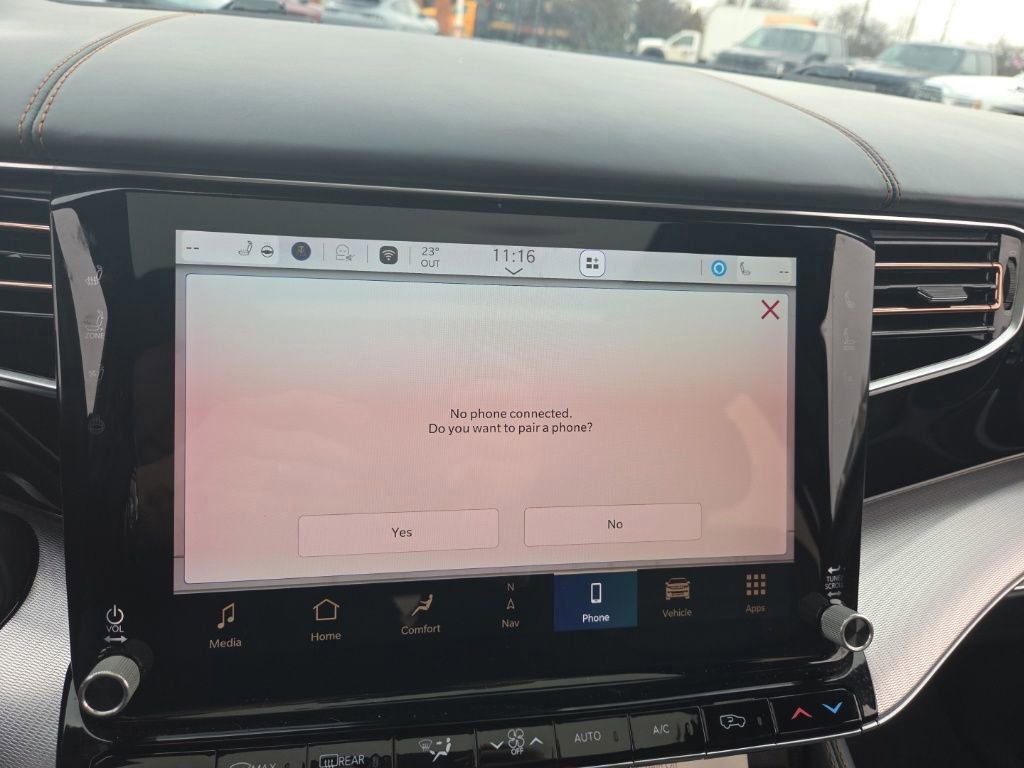 Used 2022 Jeep Grand Wagoneer Series III w/ Rear Seat Video Group 1 image 31