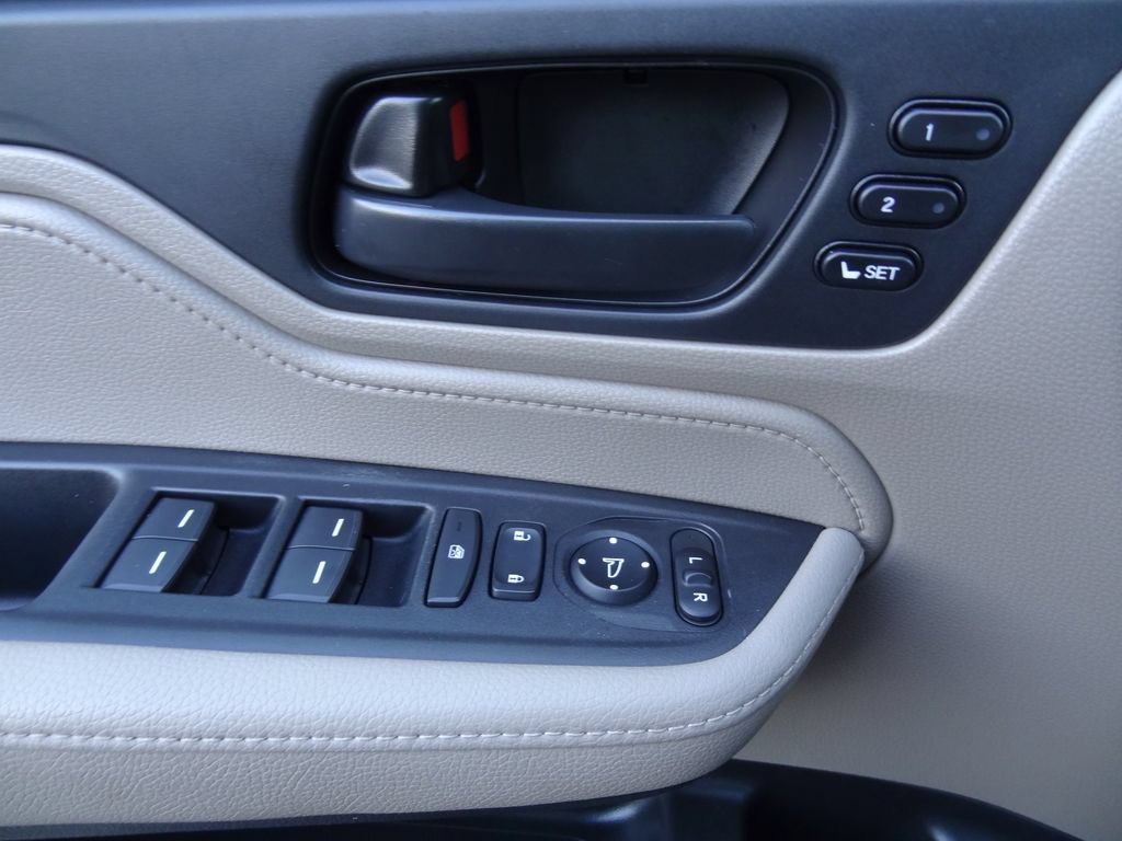 Used 2018 Honda Odyssey EX-L image 19