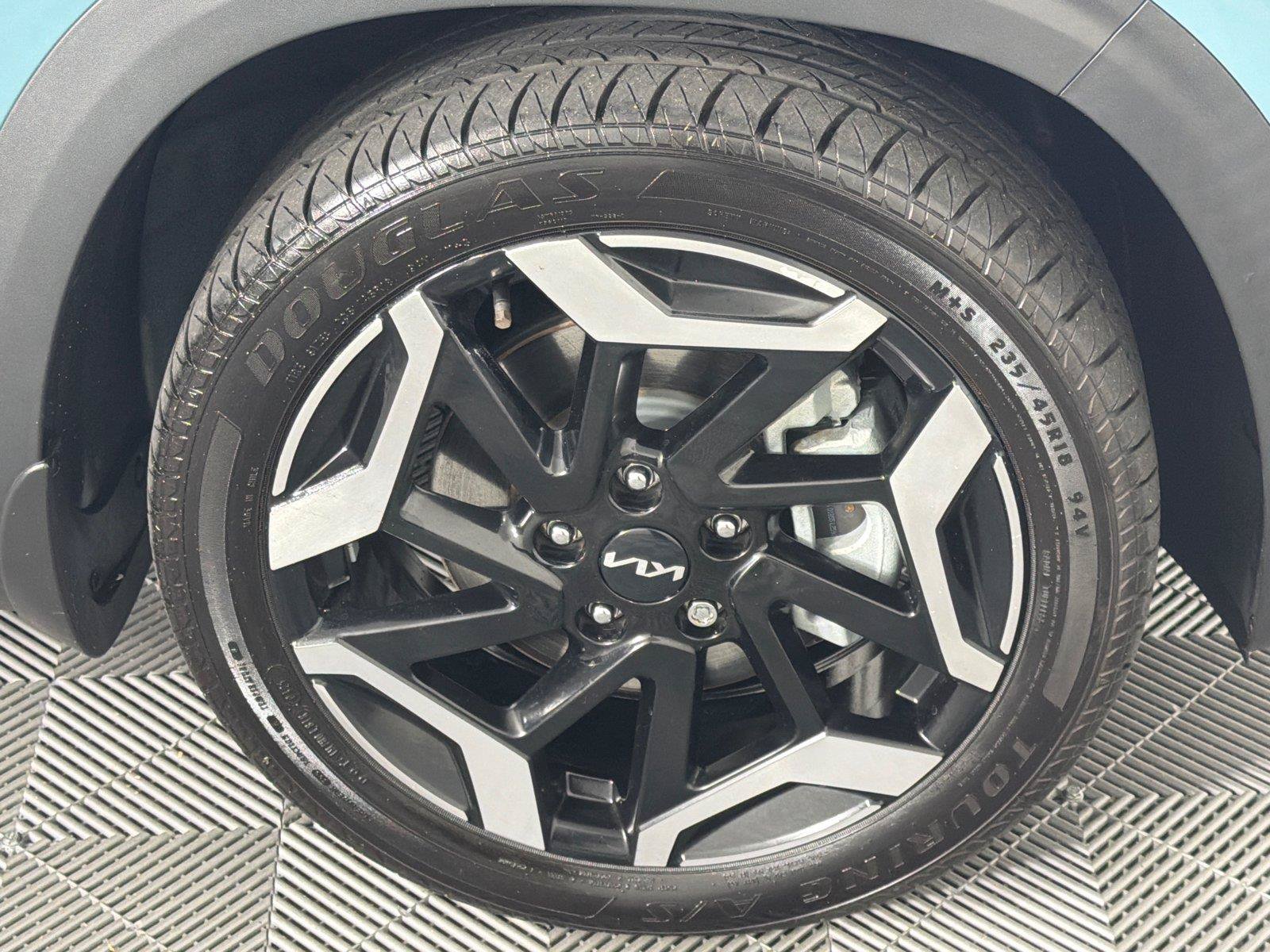 Used 2024 Kia Seltos SX AWD/4WD image 12