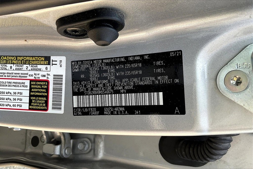 Used 2021 Toyota Highlander LE image 34