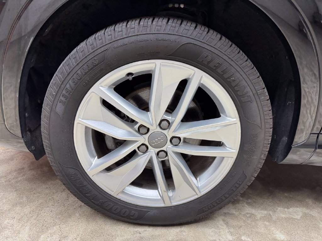 Used 2018 Audi Q3 2.0T Premium Plus w/ Premium Plus Package AWD/4WD image 29