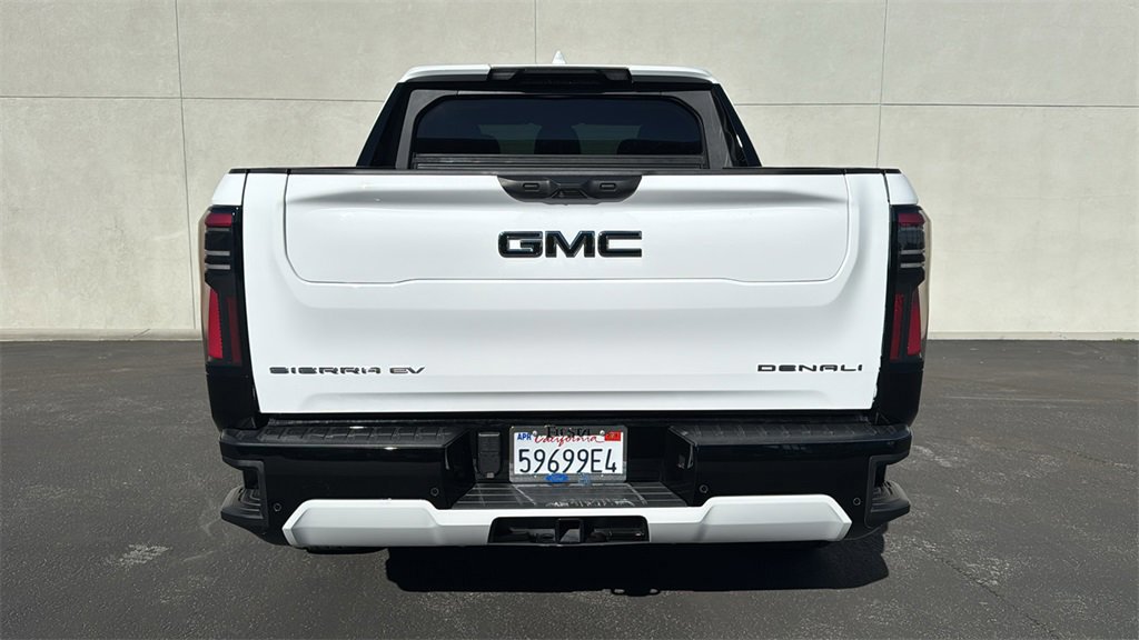 Used 2025 GMC Sierra EV Denali image 2