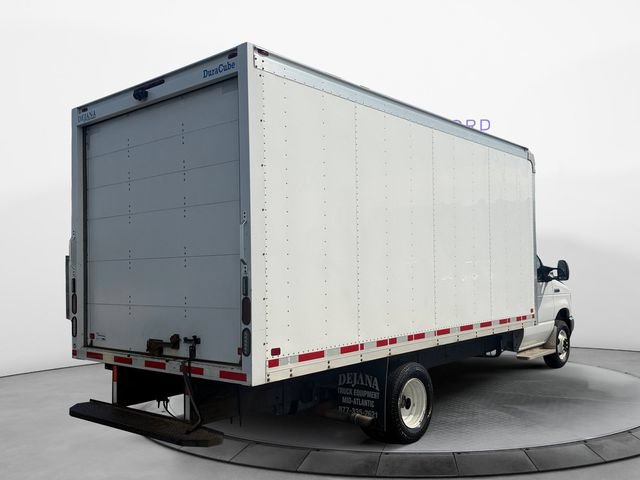 Certified 2022 Ford E-350 and Econoline 350 Super Duty w/ Power Windows & Locks Group RWD image 5