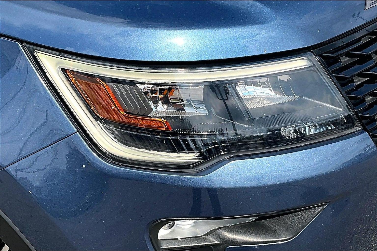 Certified 2018 Ford Explorer Sport AWD/4WD image 27