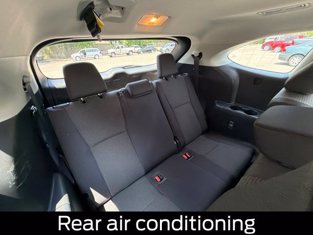 Used 2023 Toyota Highlander LE AWD/4WD image 21