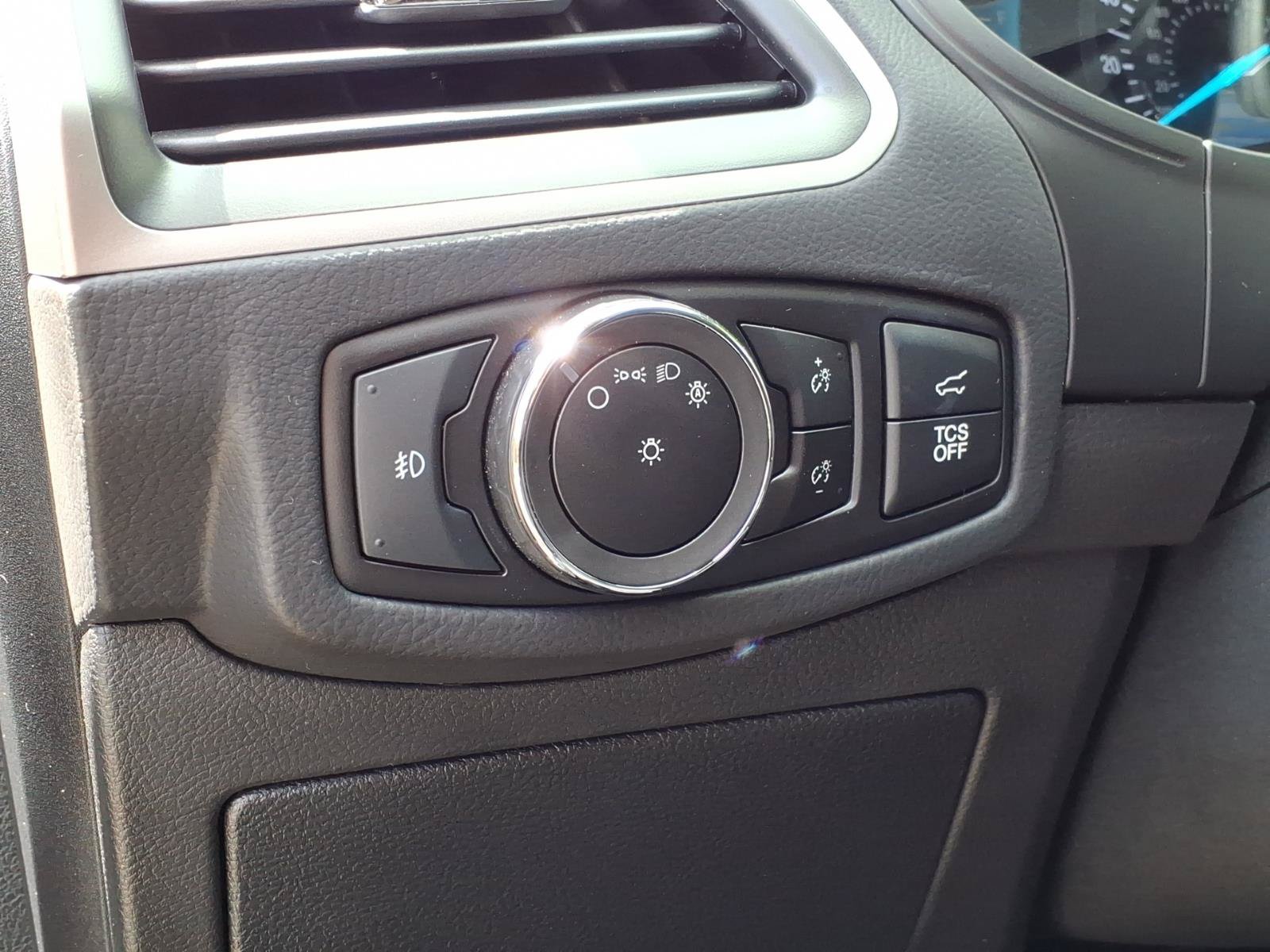 Certified 2023 Ford Edge SEL w/ Convenience Package AWD/4WD image 18
