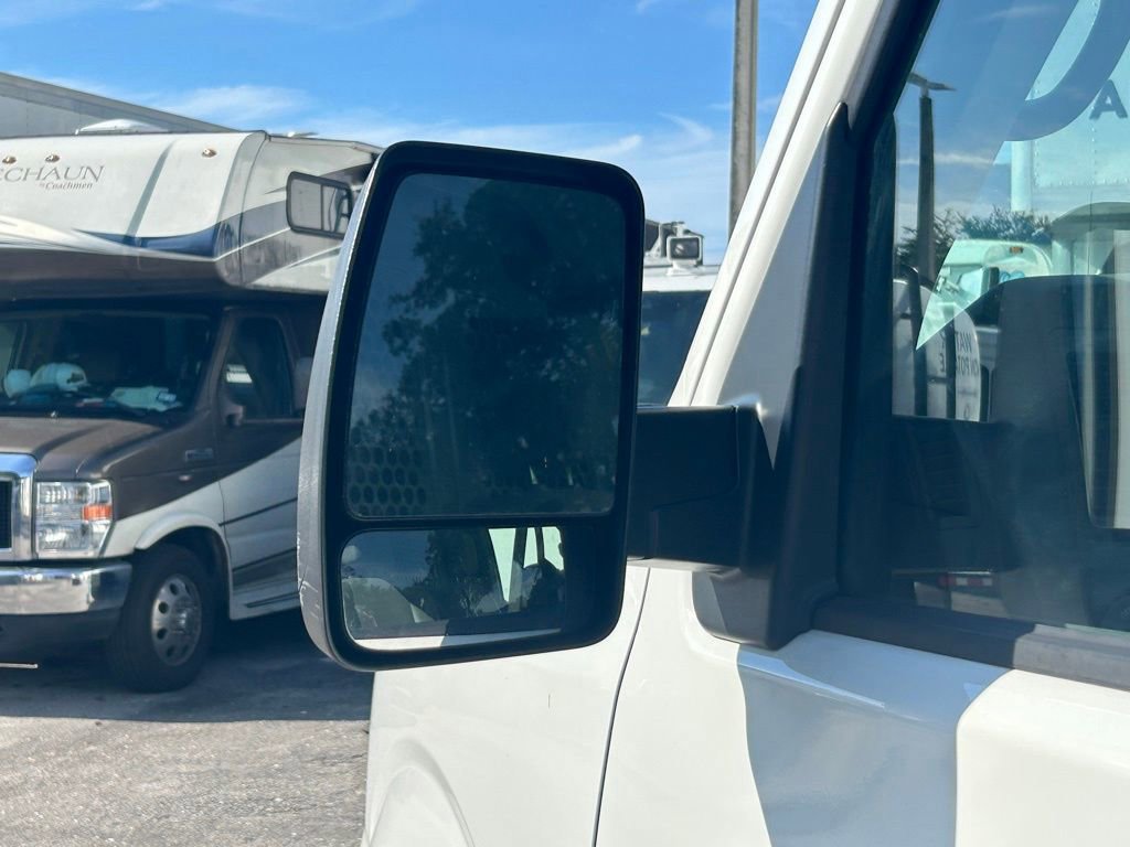 Used 2021 Nissan NV 1500 S image 17