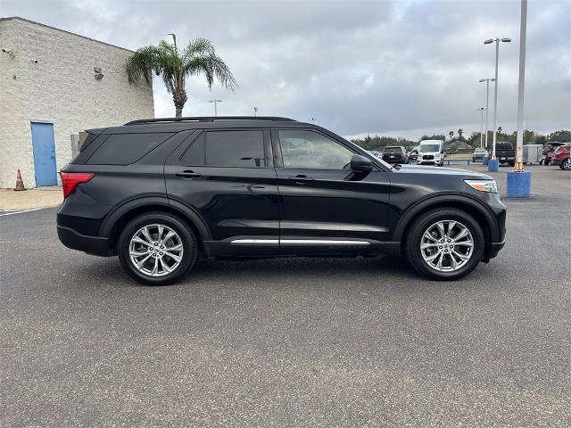 Certified 2021 Ford Explorer XLT w/ Equipment Group 202A image 2