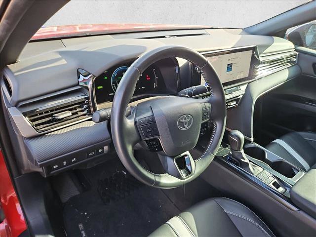Used 2025 Toyota Camry SE w/ Multimedia Upgrade Package FWD image 10