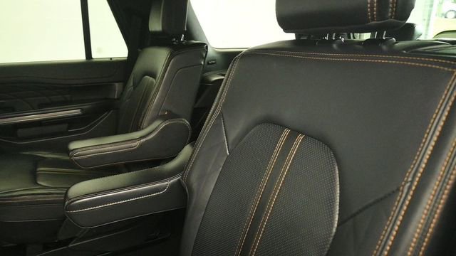 Certified 2023 Ford Expedition Platinum AWD/4WD image 11