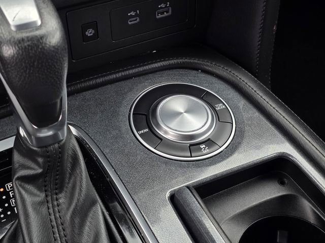 Used 2023 Nissan Armada SL w/ Midnight Edition Package RWD image 21