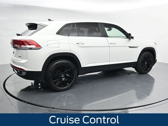 Used 2024 Volkswagen Atlas Cross Sport SE AWD/4WD image 11