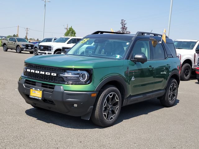 Certified 2025 Ford Bronco Sport Outer Banks w/ Outer Banks Tech Package+ AWD/4WD image 1