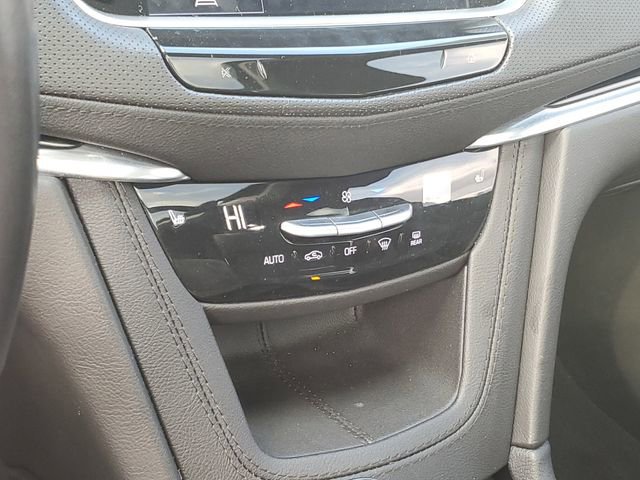 Used 2023 Cadillac XT6 Luxury image 19