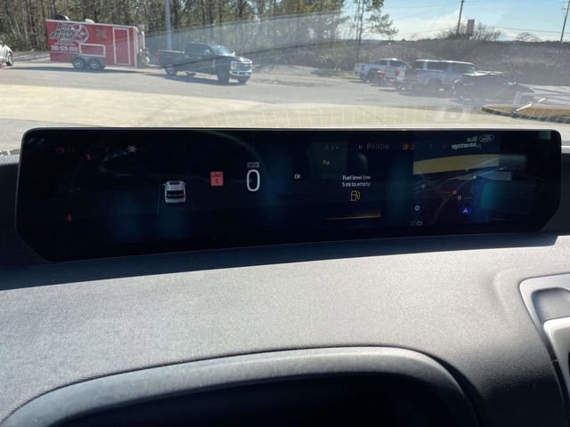 Certified 2025 Ford Expedition Active image 20