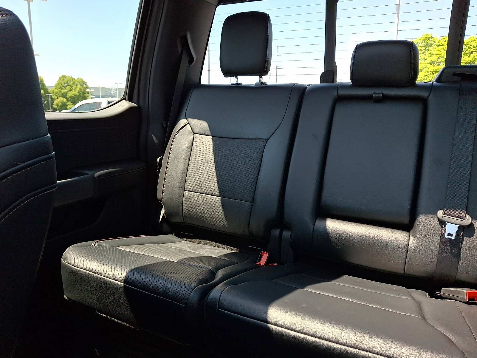 Certified 2024 Ford F250 Lariat w/ Lariat Ultimate Package AWD/4WD image 18