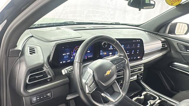Used 2024 Chevrolet Traverse LT AWD/4WD image 37
