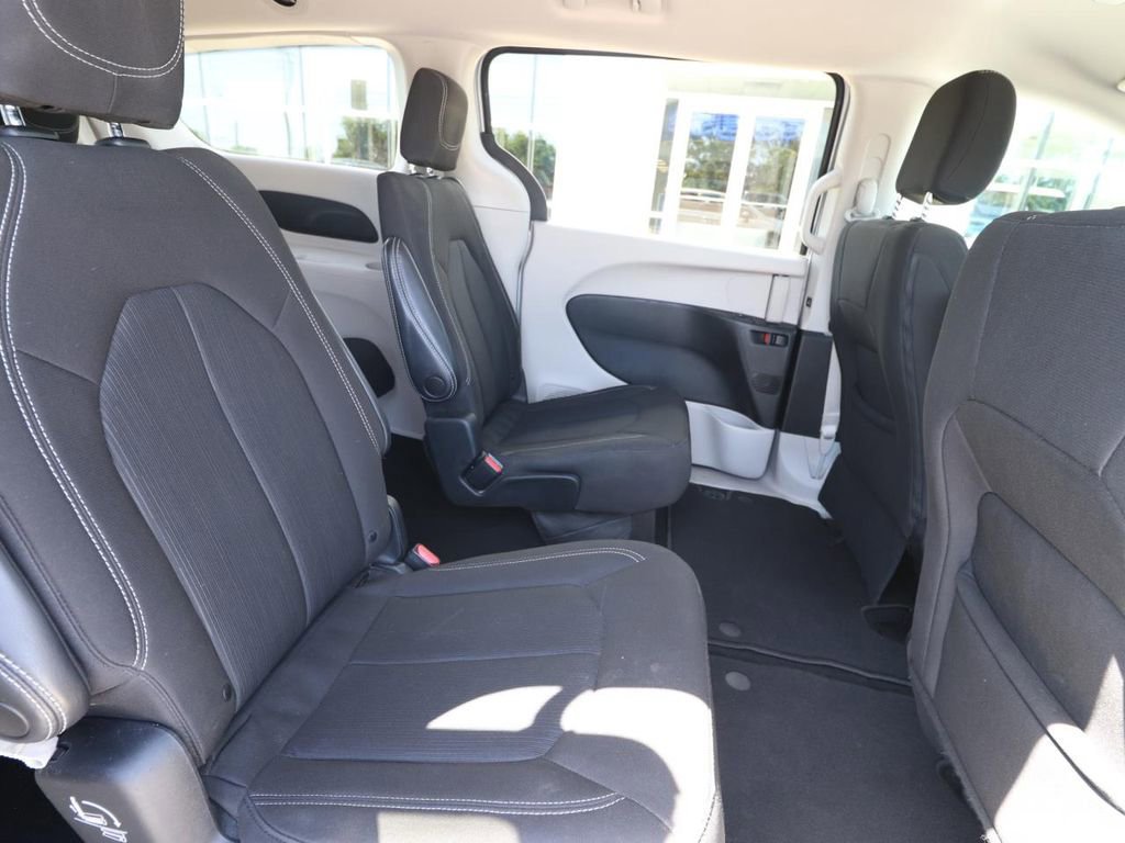 Used 2023 Chrysler Voyager LX FWD image 22