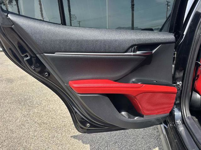 Used 2020 Toyota Camry XSE w/ Navigation Package image 23