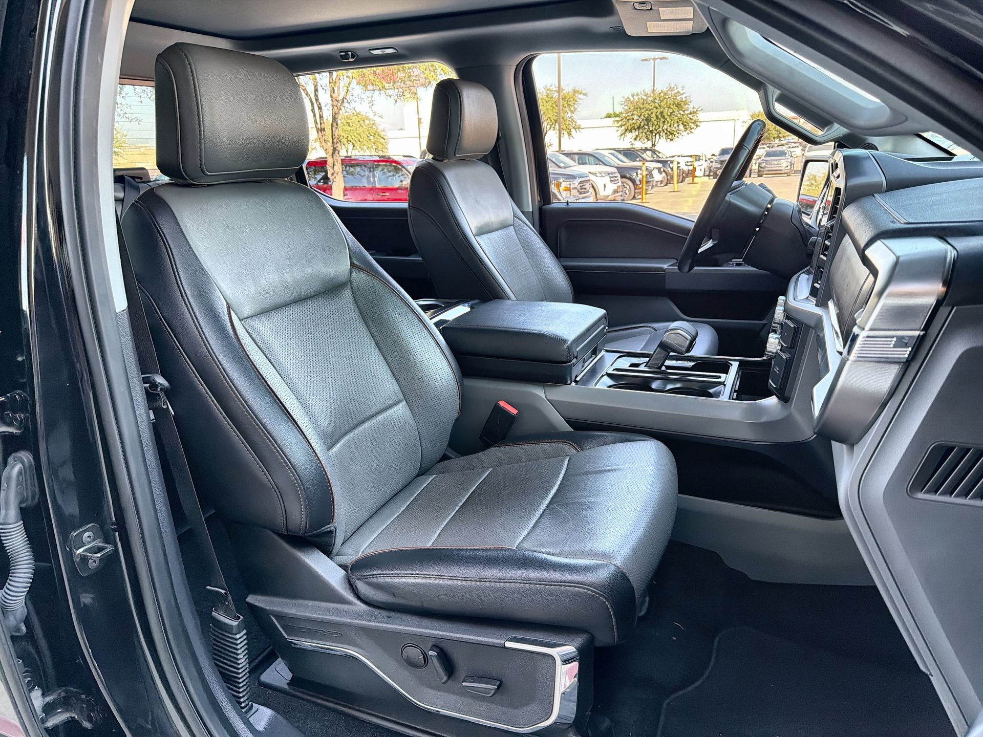 Certified 2024 Ford F150 Lariat w/ FX4 Off-Road Package AWD/4WD image 25