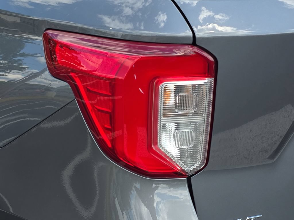Certified 2023 Ford Explorer XLT AWD/4WD image 30
