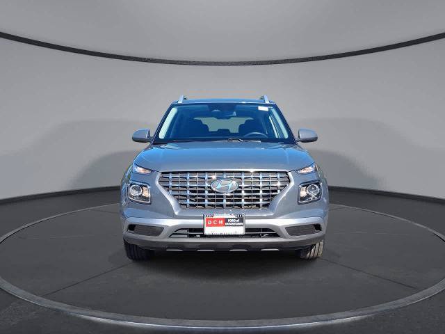 Used 2024 Hyundai Venue SEL FWD image 3
