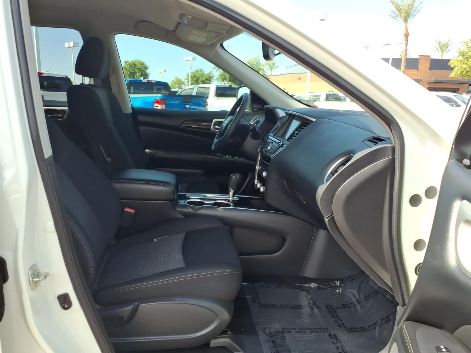 Used 2019 Nissan Pathfinder SV FWD image 11