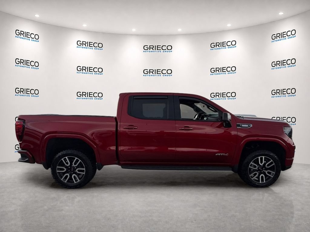Used 2025 GMC Sierra 1500 AT4 w/ AT4 Premium Package AWD/4WD image 8