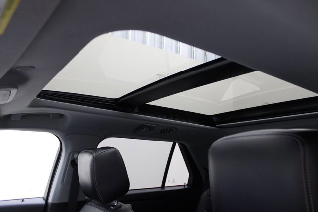 Certified 2023 Ford Explorer XLT w/ Equipment Group 202A image 9