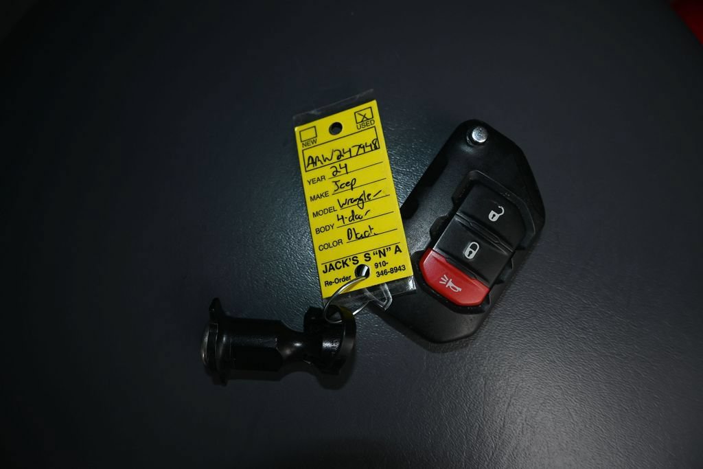 Used 2024 Jeep Wrangler Unlimited Sport AWD/4WD image 30