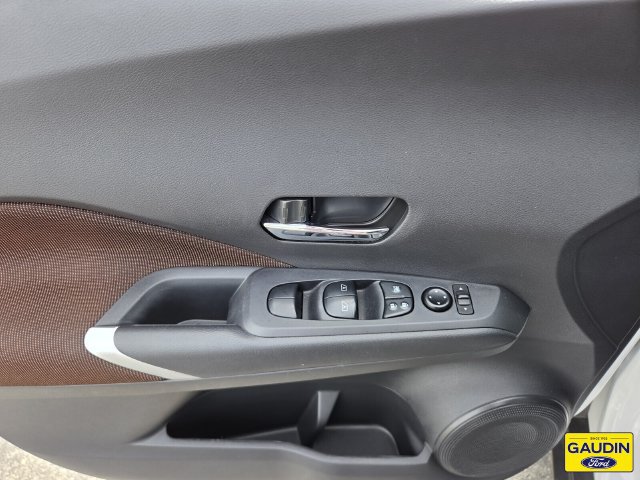 Used 2024 Nissan Kicks SR FWD image 18