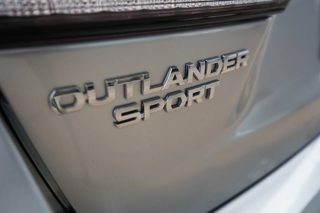 Used 2025 Mitsubishi Outlander Sport ES AWD/4WD image 6