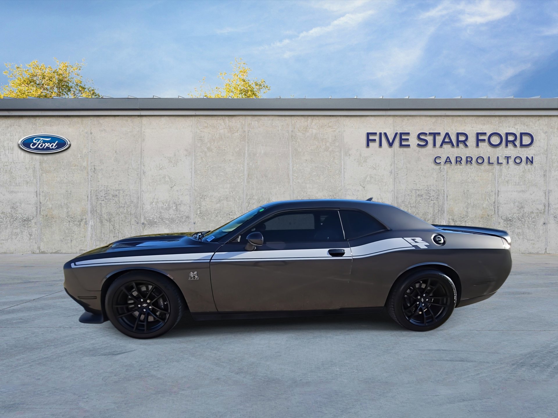 Used 2022 Dodge Challenger R/T Scat Pack w/ Dynamics Package image 2