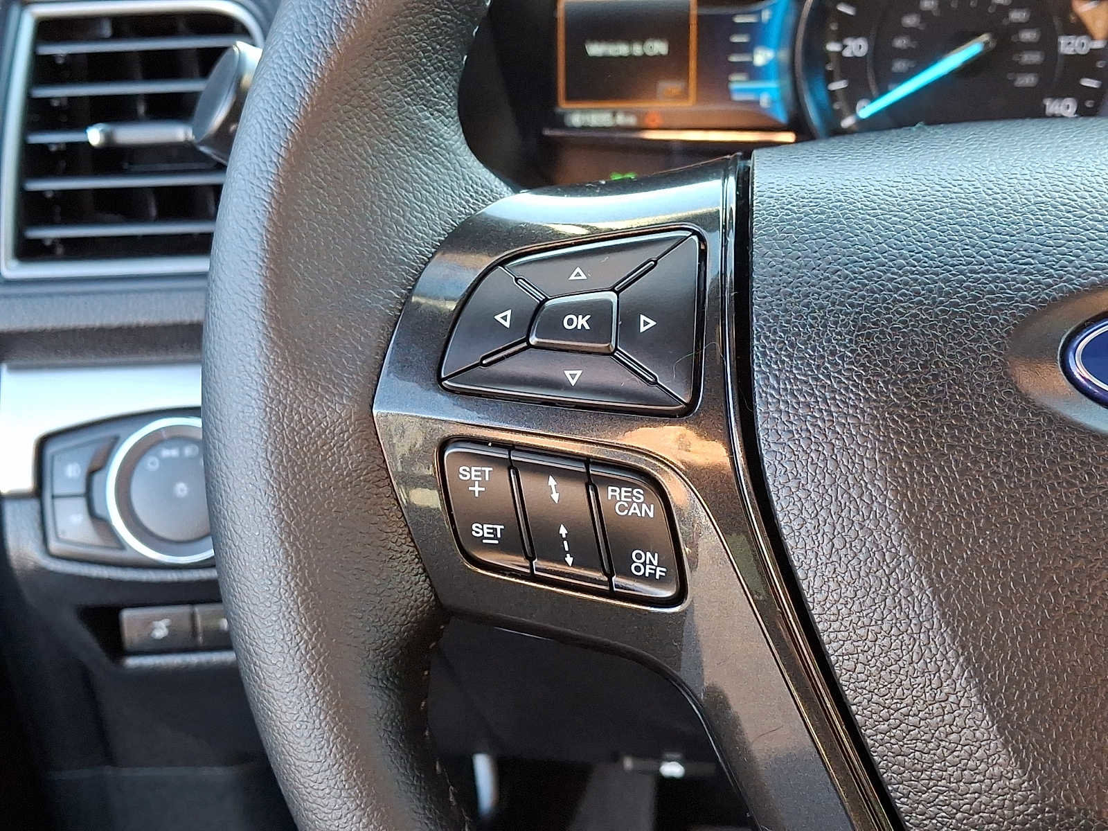 Certified 2019 Ford Explorer XLT w/ Equipment Group 202A image 23