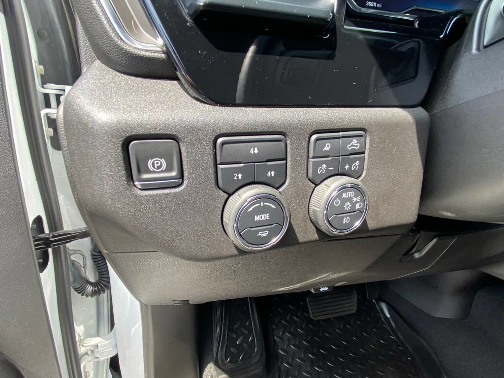 Used 2025 Chevrolet Silverado 2500 LT w/ All Star Edition AWD/4WD image 12