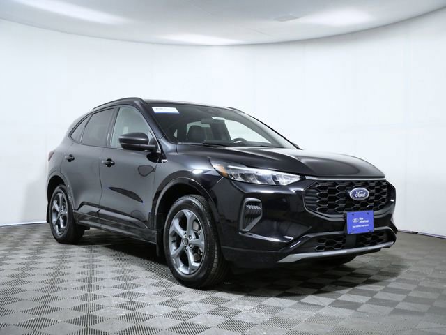Certified 2024 Ford Escape ST-Line w/ Tech Pack #1 image 5