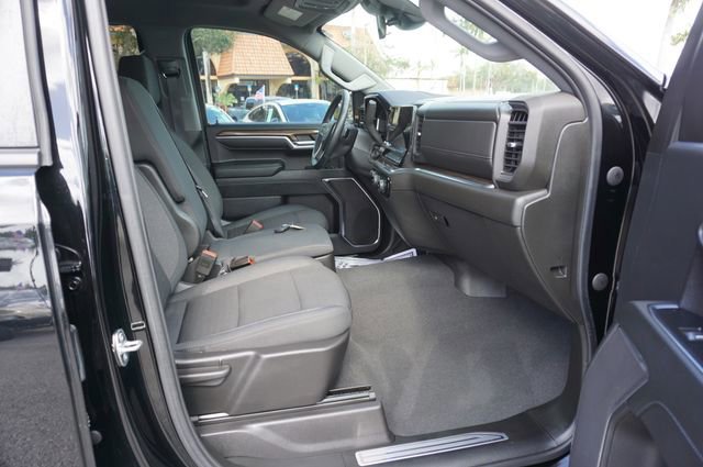 Used 2023 Chevrolet Silverado 1500 RST image 8