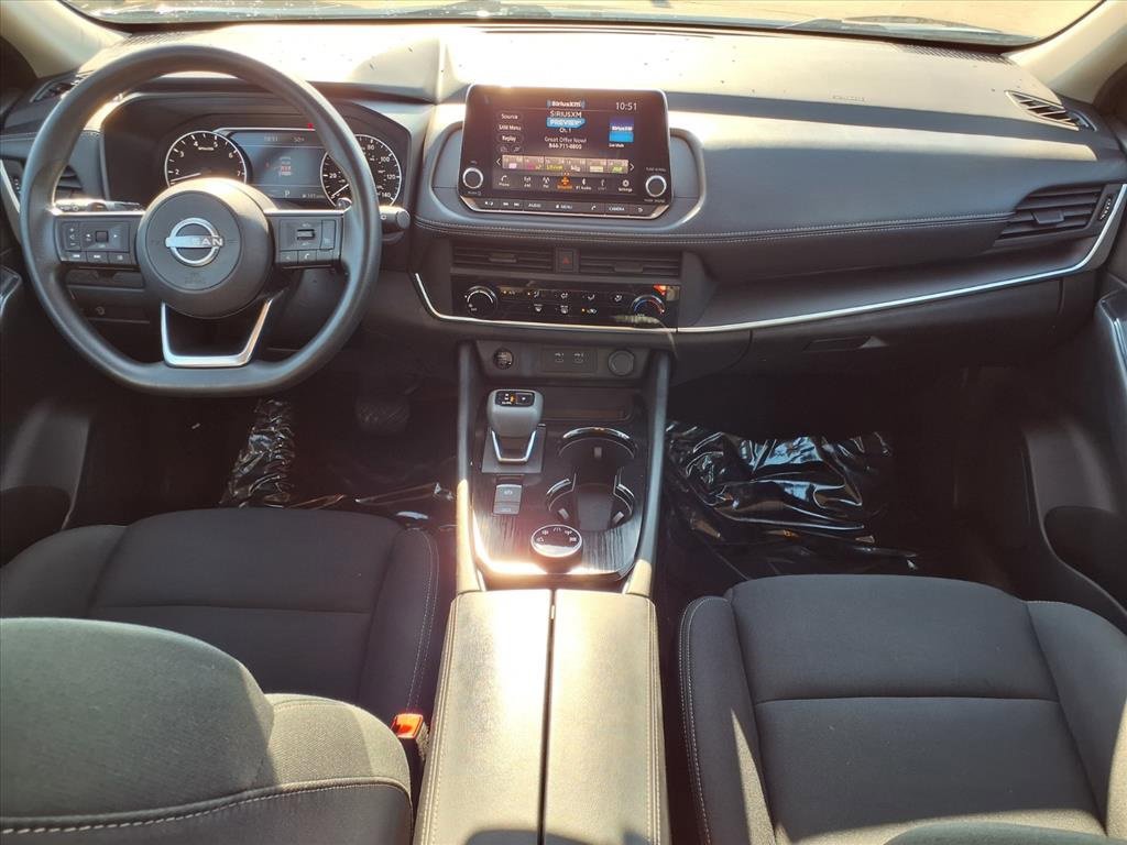 Used 2024 Nissan Rogue S image 9