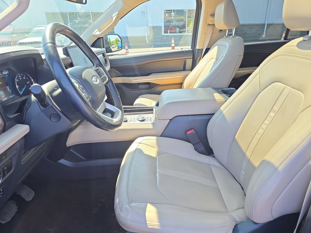 Certified 2022 Ford Expedition Max Limited AWD/4WD image 5