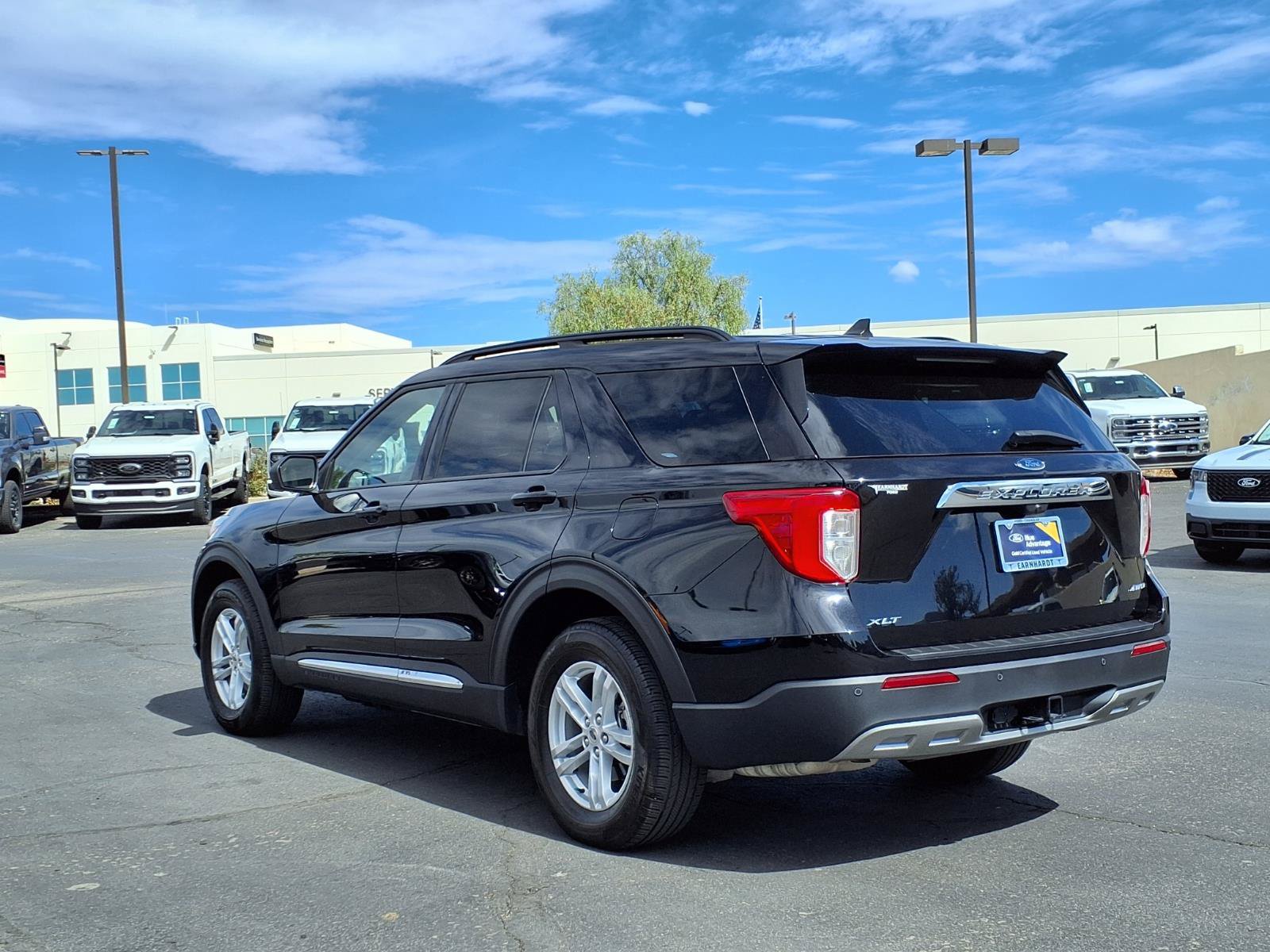 Certified 2024 Ford Explorer XLT w/ Equipment Group 202A AWD/4WD image 4